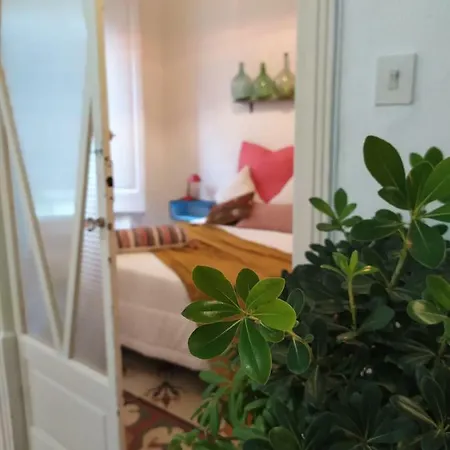 Con Salon Privado En La Rambla Homestay Girona